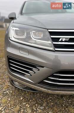 Внедорожник / Кроссовер Volkswagen Touareg R 2017 в 