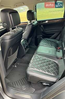 Внедорожник / Кроссовер Volkswagen Touareg R 2017 в 