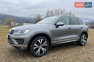 Внедорожник / Кроссовер Volkswagen Touareg R 2017 в 