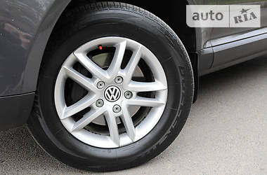 Внедорожник / Кроссовер Volkswagen Touareg 2009 в Ровно