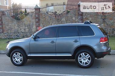 Внедорожник / Кроссовер Volkswagen Touareg 2005 в Ровно