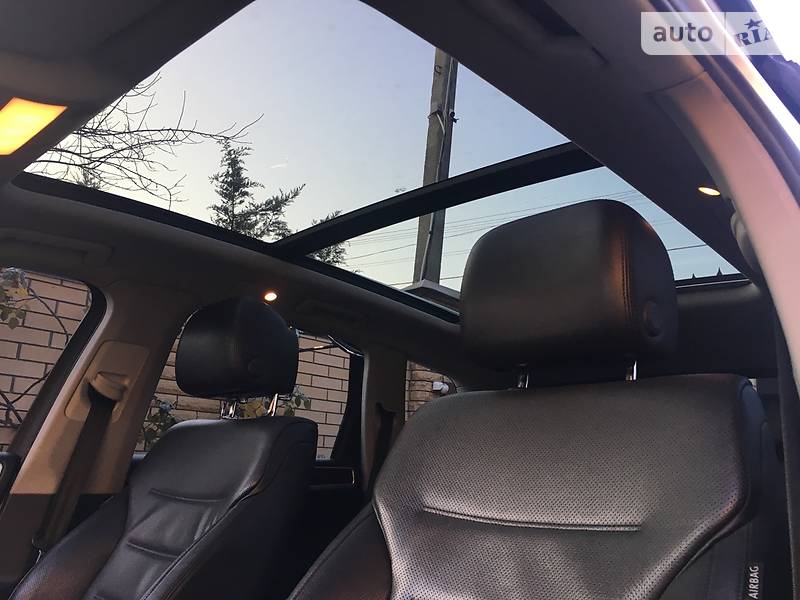 Позашляховик / Кросовер Volkswagen Touareg 2010 в Новомосковську