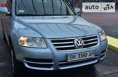 Внедорожник / Кроссовер Volkswagen Touareg 2004 в Ровно
