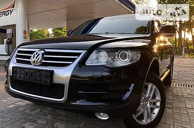 Внедорожник / Кроссовер Volkswagen Touareg 2008 в Днепре