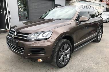 Внедорожник / Кроссовер Volkswagen Touareg 2012 в Тернополе