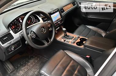 Внедорожник / Кроссовер Volkswagen Touareg 2013 в Днепре