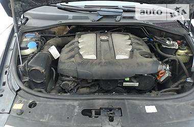 Позашляховик / Кросовер Volkswagen Touareg 2005 в 