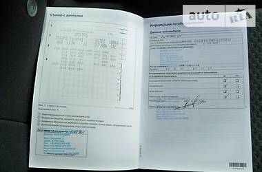 Позашляховик / Кросовер Volkswagen Touareg 2011 в 