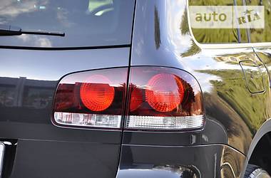 Внедорожник / Кроссовер Volkswagen Touareg 2007 в 