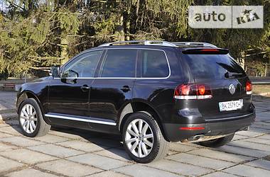 Внедорожник / Кроссовер Volkswagen Touareg 2007 в 