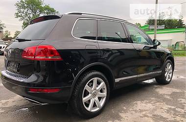 Внедорожник / Кроссовер Volkswagen Touareg 2012 в Тернополе