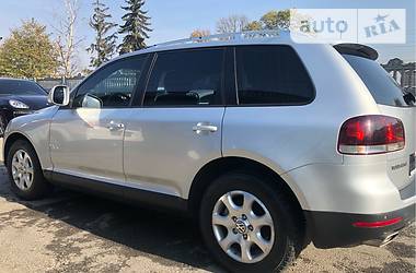 Позашляховик / Кросовер Volkswagen Touareg 2007 в 