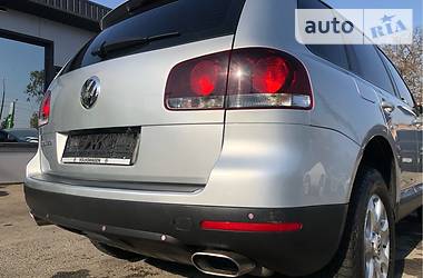 Позашляховик / Кросовер Volkswagen Touareg 2007 в 