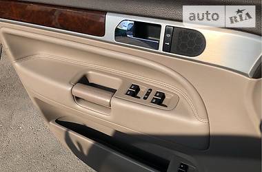 Позашляховик / Кросовер Volkswagen Touareg 2007 в 