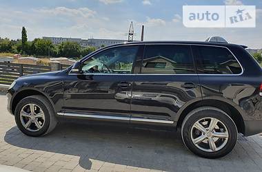 Позашляховик / Кросовер Volkswagen Touareg 2007 в 