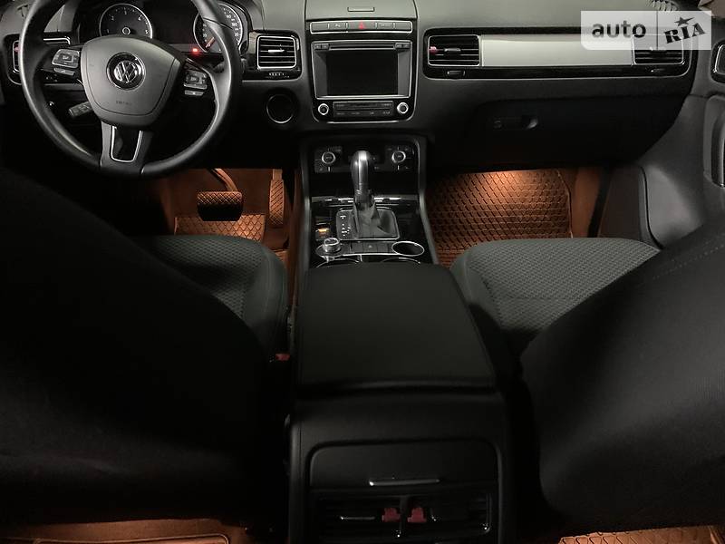 Позашляховик / Кросовер Volkswagen Touareg 2017 в Кропивницькому