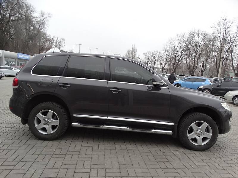 Позашляховик / Кросовер Volkswagen Touareg 2007 в Дніпрі