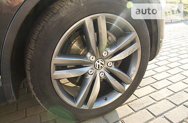 Внедорожник / Кроссовер Volkswagen Touareg 2013 в Запорожье