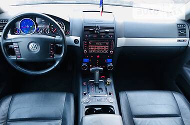 Позашляховик / Кросовер Volkswagen Touareg 2008 в 