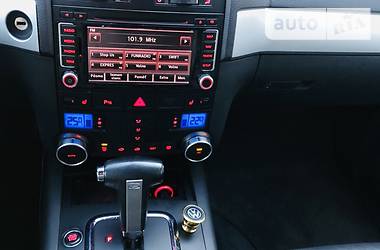 Позашляховик / Кросовер Volkswagen Touareg 2008 в 