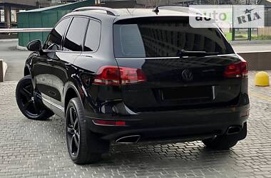 Внедорожник / Кроссовер Volkswagen Touareg 2012 в Одессе