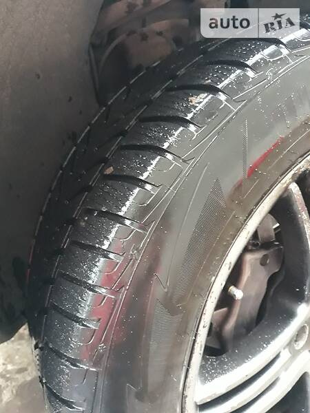 Позашляховик / Кросовер Volkswagen Touareg 2003 в Рубіжному