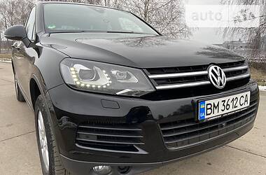 Позашляховик / Кросовер Volkswagen Touareg 2012 в 