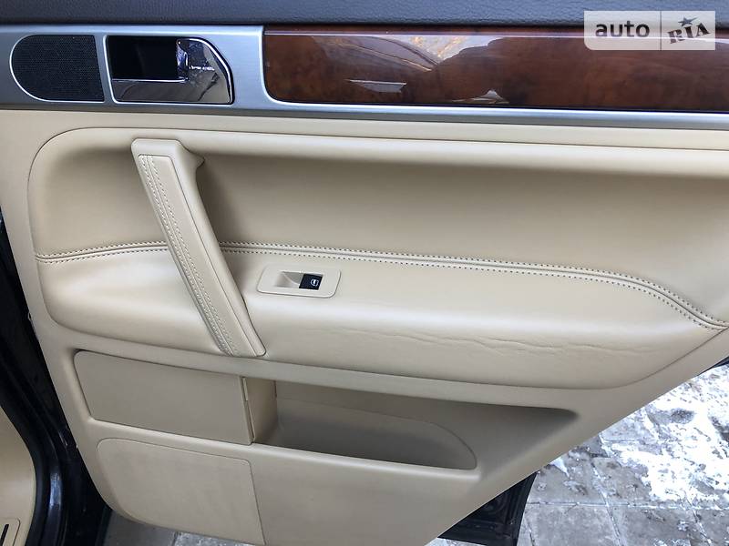 Позашляховик / Кросовер Volkswagen Touareg 2008 в Кривому Розі