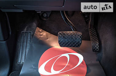 Позашляховик / Кросовер Volkswagen Touareg 2011 в 