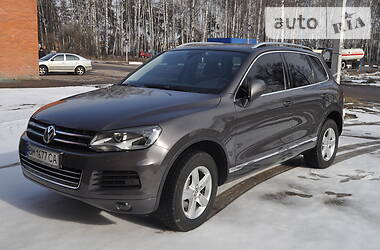Позашляховик / Кросовер Volkswagen Touareg 2012 в 