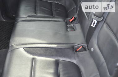 Позашляховик / Кросовер Volkswagen Touareg 2012 в 