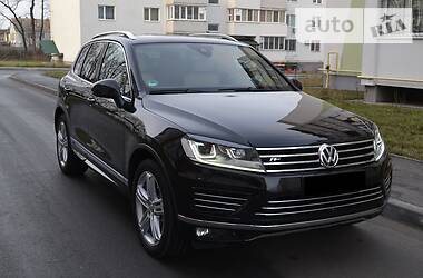Позашляховик / Кросовер Volkswagen Touareg 2016 в 