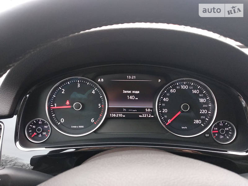 Позашляховик / Кросовер Volkswagen Touareg 2013 в Вінниці