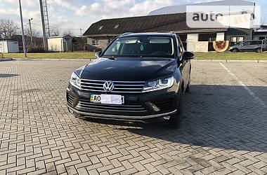 Позашляховик / Кросовер Volkswagen Touareg 2017 в 