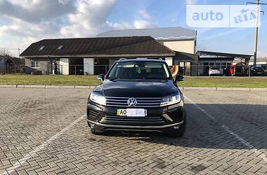 Позашляховик / Кросовер Volkswagen Touareg 2017 в 