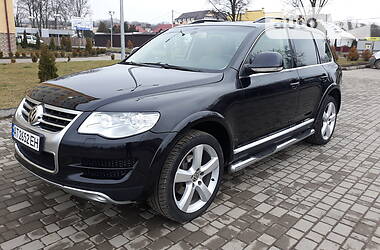 Позашляховик / Кросовер Volkswagen Touareg 2010 в 
