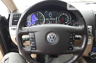 Позашляховик / Кросовер Volkswagen Touareg 2010 в 
