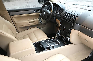 Позашляховик / Кросовер Volkswagen Touareg 2007 в 