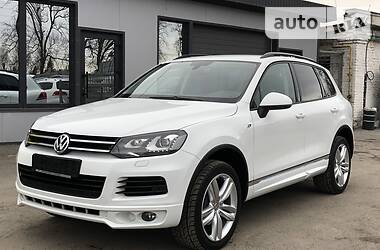 Позашляховик / Кросовер Volkswagen Touareg 2013 в 