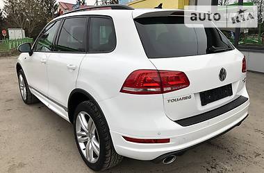 Позашляховик / Кросовер Volkswagen Touareg 2013 в 