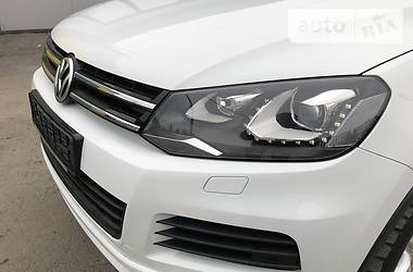 Позашляховик / Кросовер Volkswagen Touareg 2013 в 