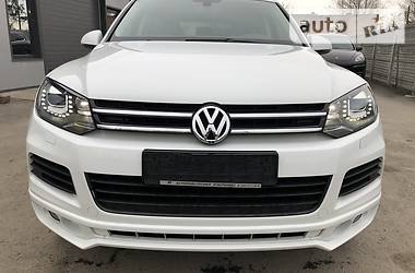 Позашляховик / Кросовер Volkswagen Touareg 2013 в 