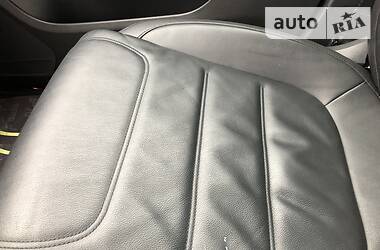 Позашляховик / Кросовер Volkswagen Touareg 2013 в 