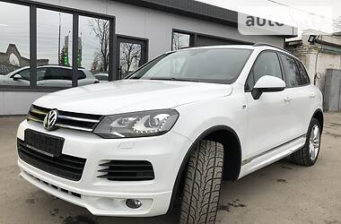 Позашляховик / Кросовер Volkswagen Touareg 2013 в 