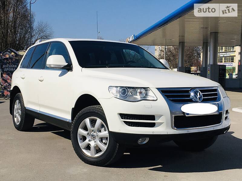 Позашляховик / Кросовер Volkswagen Touareg 2008 в Новомосковську