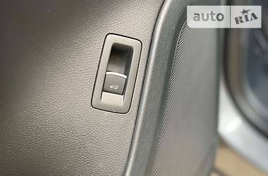 Позашляховик / Кросовер Volkswagen Touareg 2011 в 