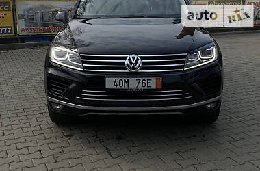 Позашляховик / Кросовер Volkswagen Touareg 2015 в 