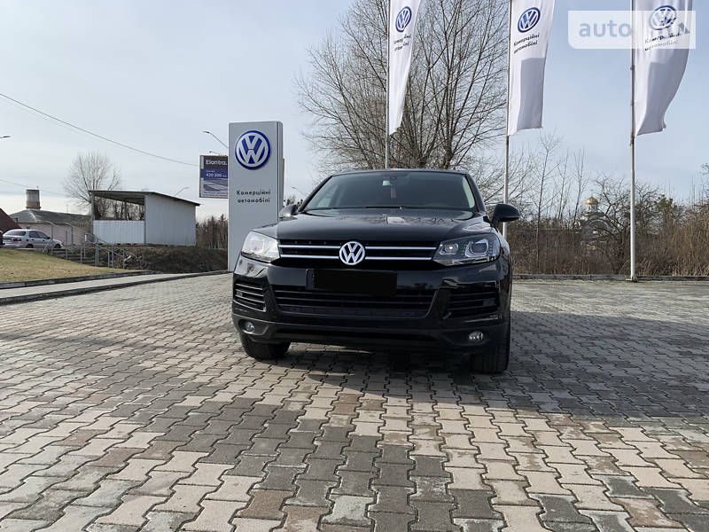 Внедорожник / Кроссовер Volkswagen Touareg 2011 в Житомире