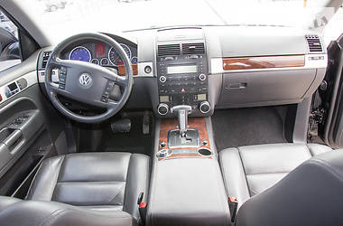 Позашляховик / Кросовер Volkswagen Touareg 2007 в 