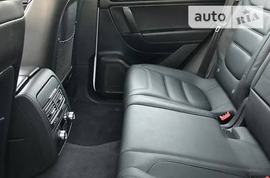 Позашляховик / Кросовер Volkswagen Touareg 2017 в 
